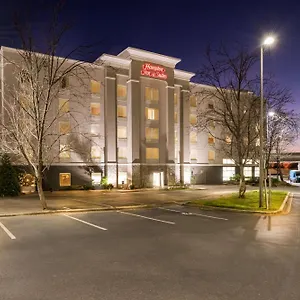 https://hampton-inn-suites-charlotte-airport.1sthotelscharlotte.com