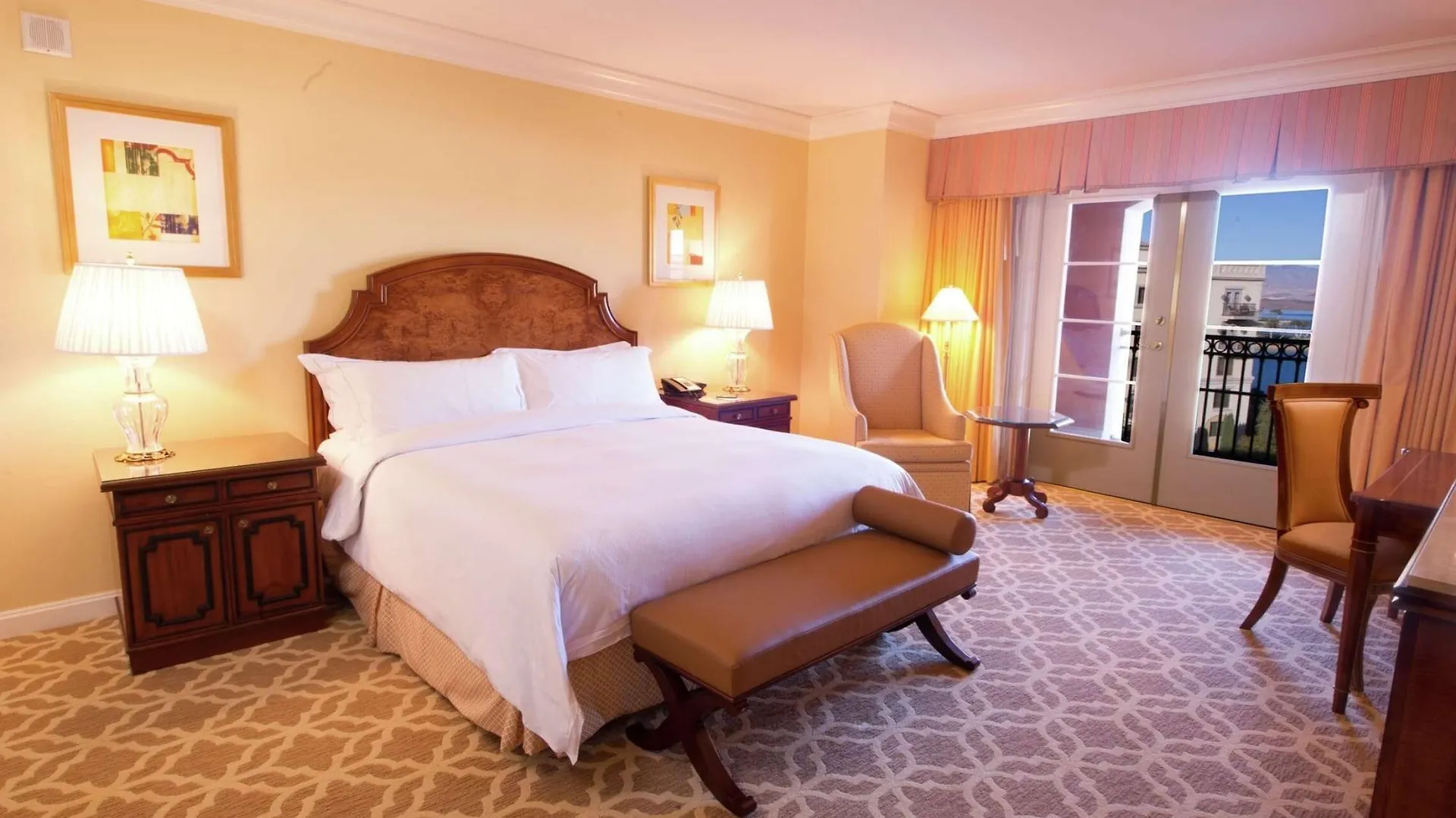 ****  Hilton Lake Las Vegas Resort & Spa United States