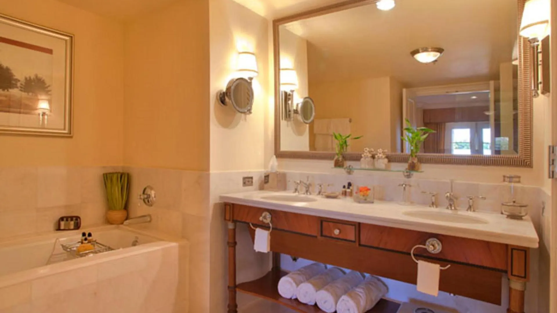 Hilton Lake Las Vegas Resort & Spa